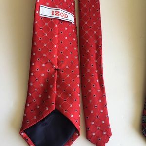IZOD necktie